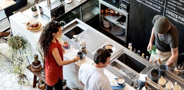 Občerstvení v&nbsp;bistru